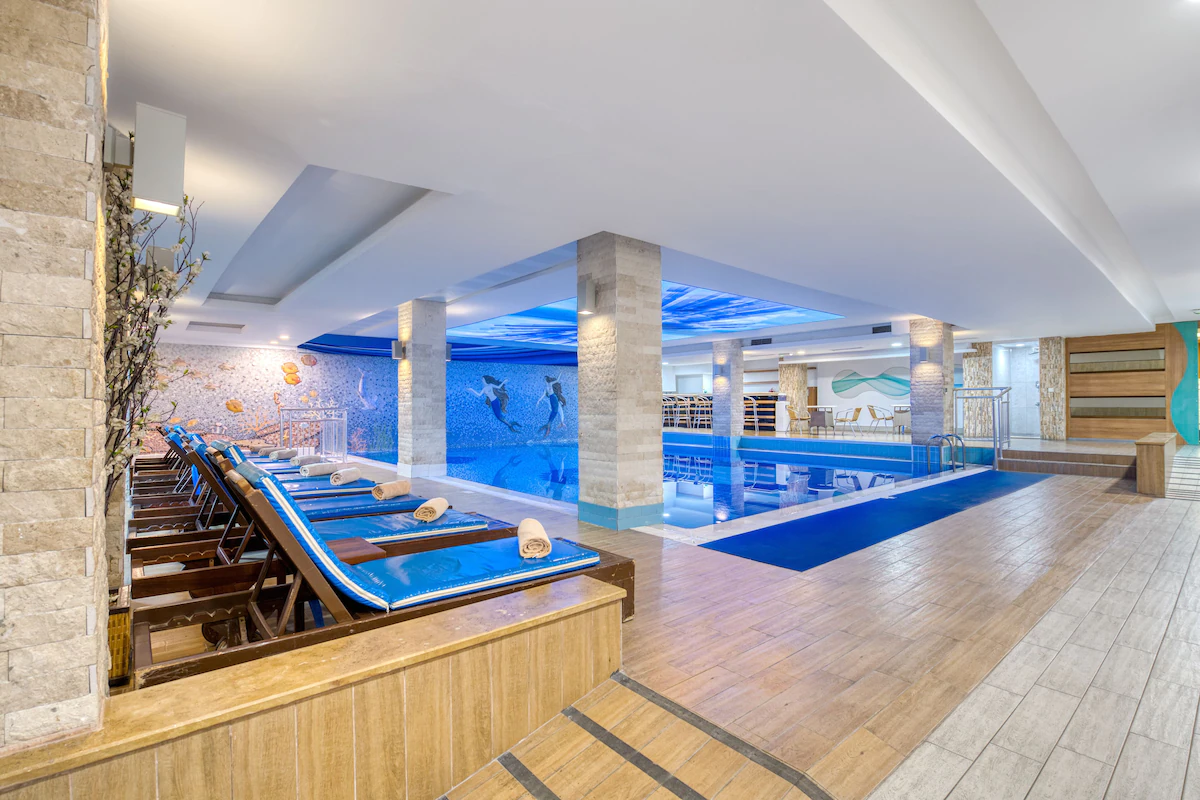 استخر سی لایف فامیلی ریزورت